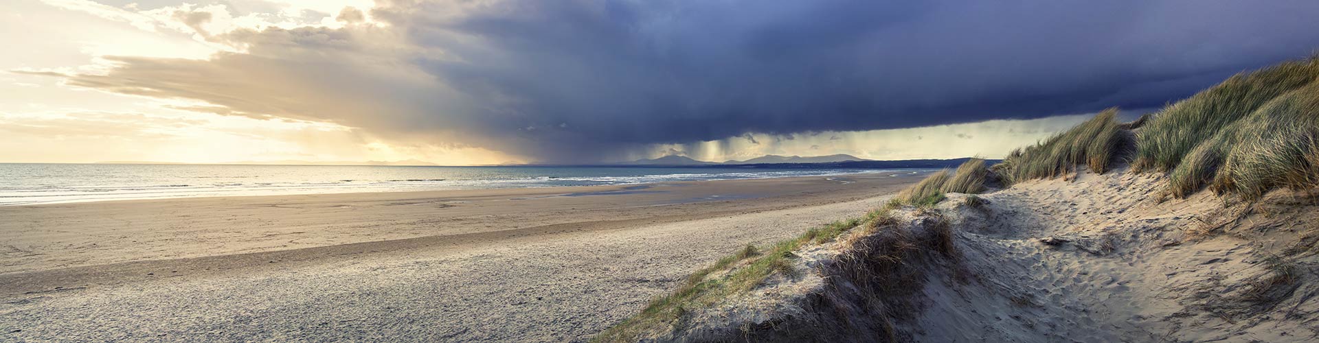 harlech-beach Harlech beach stretches for miles